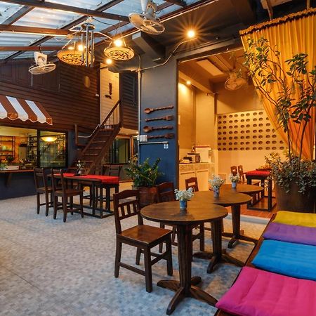 Ilili House Hostel เชียงใหม่ ภายนอก รูปภาพ