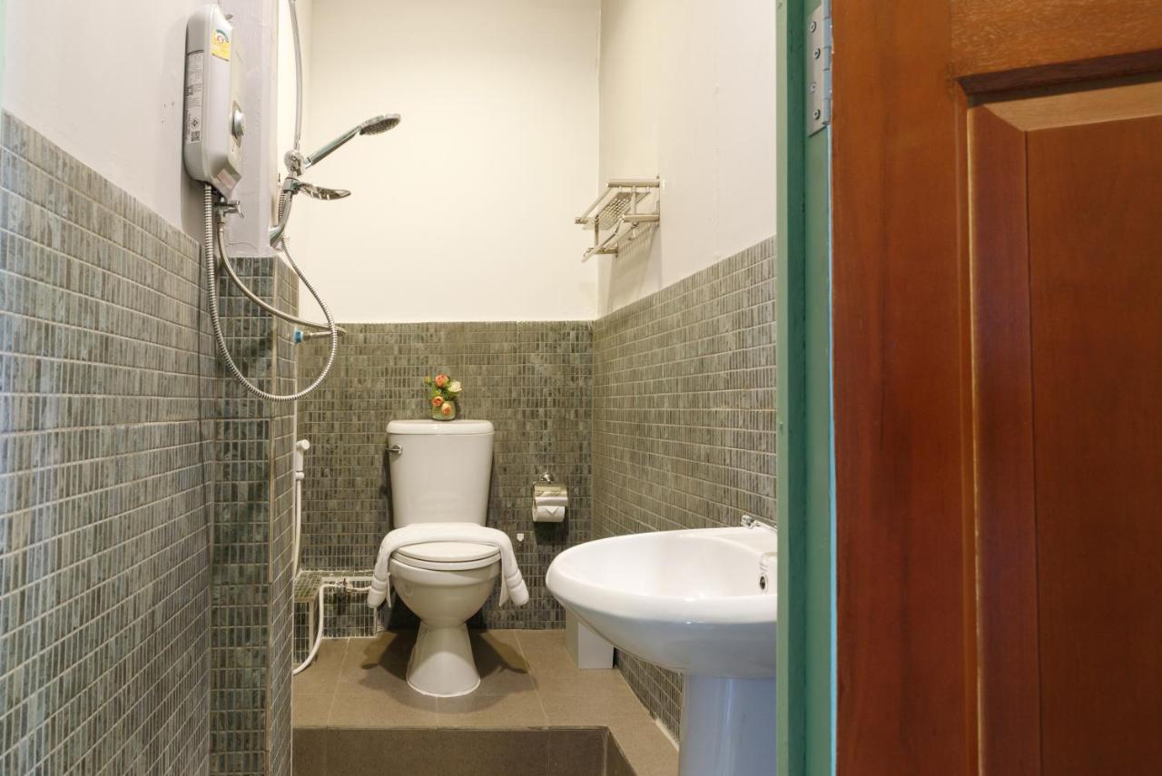 Ilili House Hostel เชียงใหม่ ภายนอก รูปภาพ