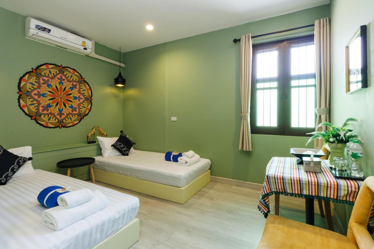 Ilili House Hostel เชียงใหม่ ภายนอก รูปภาพ