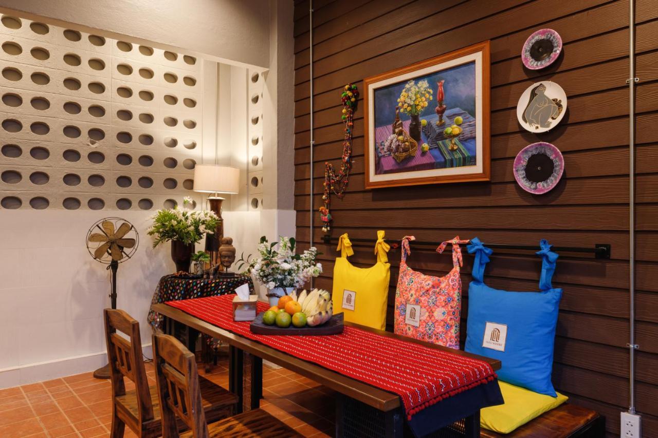 Ilili House Hostel เชียงใหม่ ภายนอก รูปภาพ